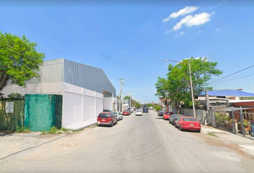 Bodega Remodelada En Escobedo En Renta