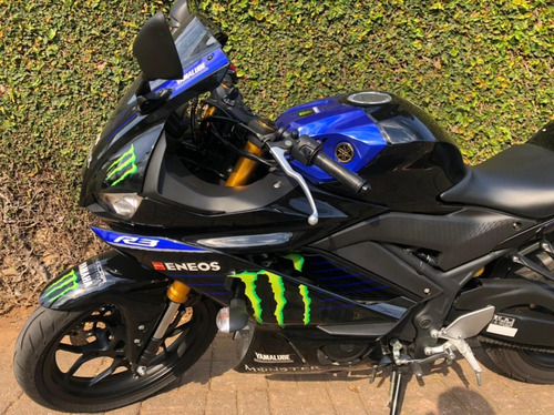 Imagem 3 de 8 de Yamaha Yzf R3 Monster 2021