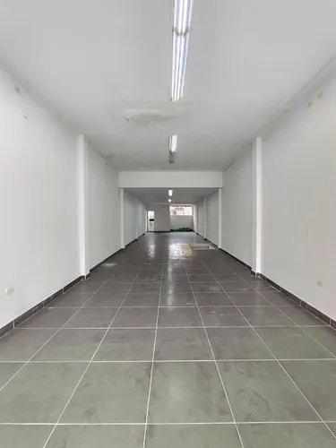 Local En Arriendo En Centro. Cod A28886