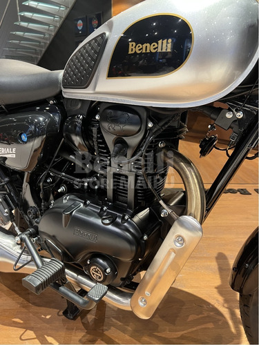 Imagen 3 de 15 de Benelli Imperiale 400