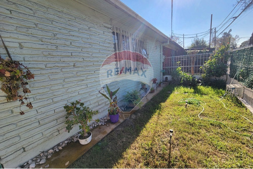 Casa 4d + 1b Con Patio