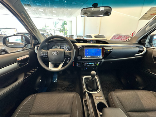 Toyota Hilux Pick-up 2.8 Cd Srv 204cv 4x4