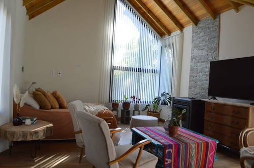 Imagen 8 de 13 de Casa En Bosque Peralta Ramos Para 2 Adultos Y Hasta 2 Niños