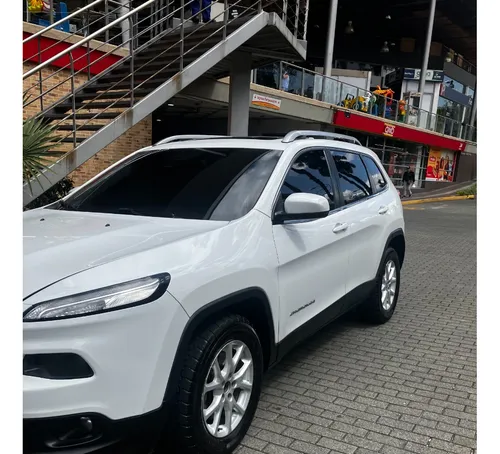 Jeep Cherokee 3.2 Longitude Plus