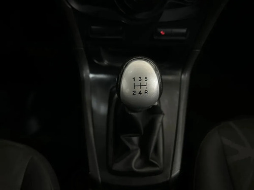 Ford Fiesta Kinetic 1.6 Design 120cv Titanium