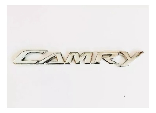 Emblema Camry  Plata 17cm Largo 2 Cm De Ancho
