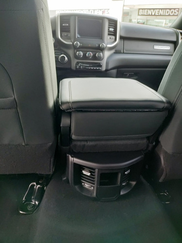 Imagen 6 de 15 de 2022 Ram 2500 Hd Slt Bighorn 4x4 6.4l 410hp At 8 Vel Abs Ac