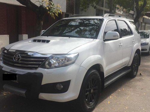 Imagen 6 de 6 de Toyota Sw4 2013 3.0 Srv Cuero I 171cv 4x4