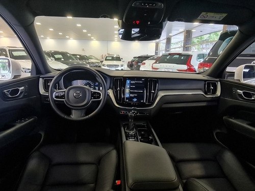 Imagem 4 de 10 de Volvo Xc 60 2.0 T5 Mom Awd