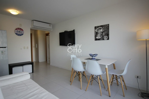 Imagen 2 de 14 de Vendo Apartamento De 1 Dormitorio, Piso Alto, En Zona Roosevelt, Punta Del Este.