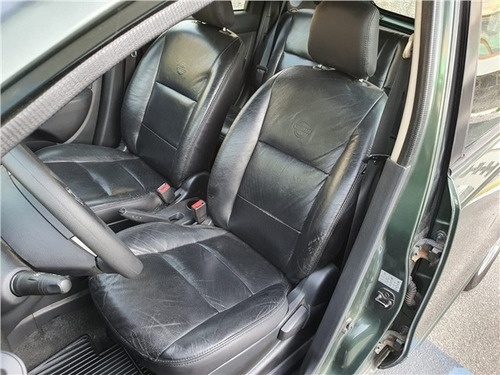 Nissan Livina 1.8 S 16v Flex 4p Automático