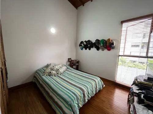 Casa Poblado De Niveles- Con Diferentes Ambientes -249mt- 3alcobas