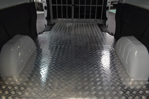Imagen 11 de 15 de Renault Trafic Techo Alto Carga Euro 5