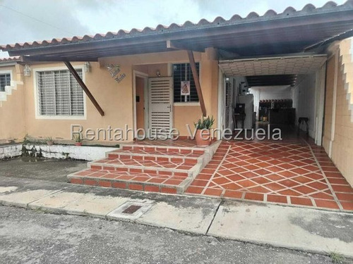 Edel Vargas Vende Bella Casa En Urbanismo Privado Cabudare
