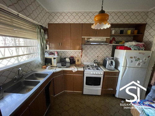 Imagen 15 de 30 de Casa De Estilo Tipo Chalet En Roldán