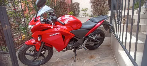 Honda Cbr250r Modelo 2015. Unico Dueño.
