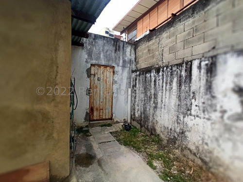 Imagen 23 de 30 de Casas En Venta Barquisimeto /04245565759