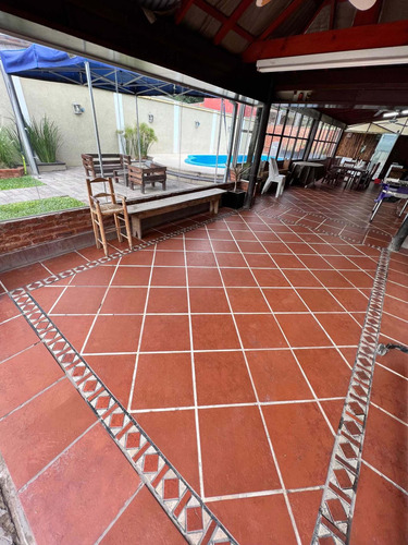Imagen 2 de 13 de Quincho Con Pileta - Todo El Año %100 Privacidad