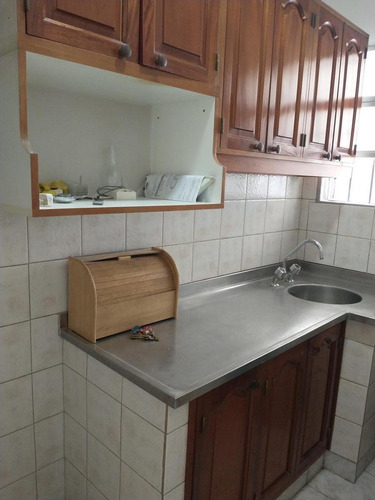 Imagen 6 de 13 de Excelente Ph 2 Ambientes Con Entrada Independiente Reciclado A Nuevo, Patio. Exc Ubicación.