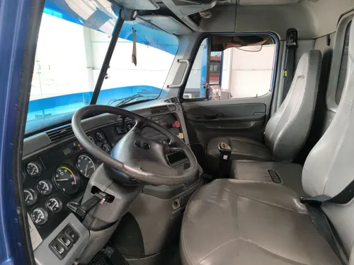 Freightliner Cl 120 2012 Azul