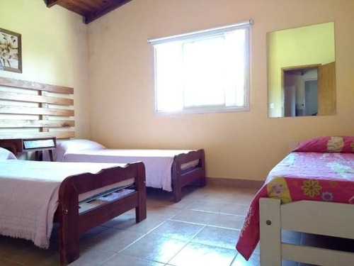 Hermoso Chalet En El Barrio Residencial Las Lomas
