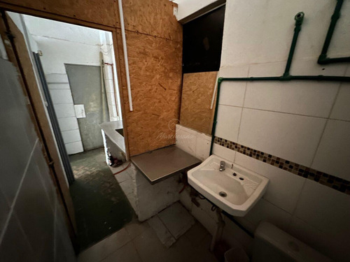Venta Local Comercial Ciudad Vieja