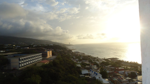 Imagen 9 de 9 de Apartamento En Venta Marapamarina 0412 6126812