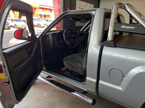 Chevrolet S-10 2.4 MPFI ADVANTAGE 4X2 CS 8V FLEX 2P MANUAL