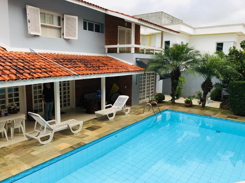 Imagem 2 de 27 de Sobrado Em Santana De Parnaíba, Residencial 10 - So0773