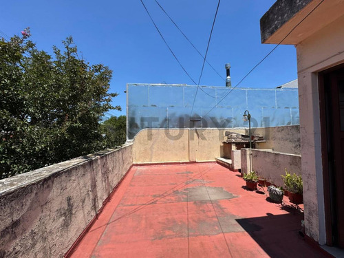 Venta - Ph Tipo Casa - 2 Ambientes - Terraza Propia - Remedios De Escalada, Lanus