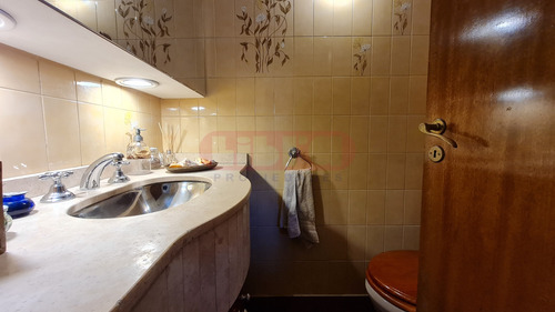 Casa Chalet En Venta 6 Amb Con Patio Y Pileta Olivos Golf