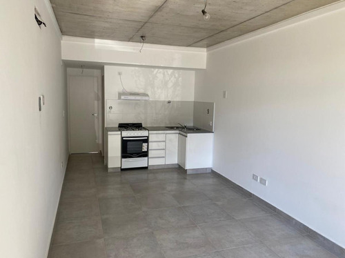 Imagen 6 de 28 de Departamento En Venta - Castelar Norte - 2 Ambientes - Balcon - Patio - Cochera