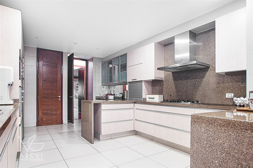 Departamento En Venta De 4 Dorm. En Las Condes