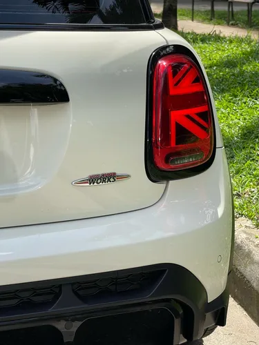 Mini John Cooper Works Iconic 2.0 Turbo Automático