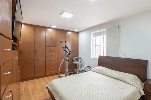 Casa En Venta En Cedritos. Cod V10448