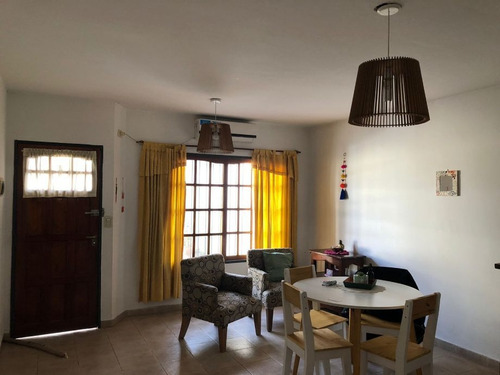 Imagen 2 de 12 de Duplex En Venta En Martin Coronado