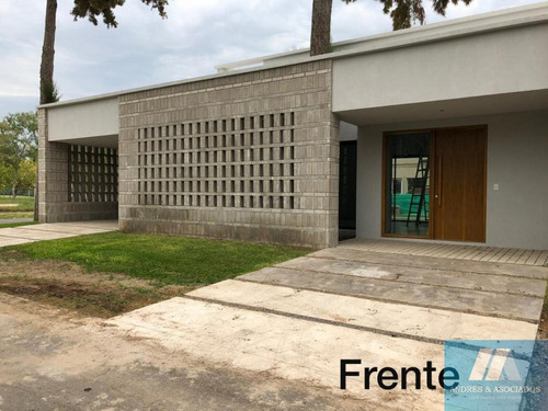 Imagen 1 de 13 de Venta Casa Bella Vista, B° Cdo Los Berros Ii