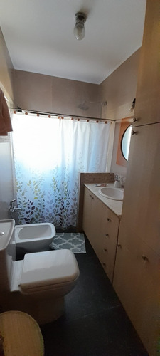 Alquilo Y/o Vendo Casa De 3 Dormitorios Y Amplio Terreno