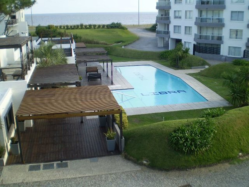 Venta De Apartamento 2 Dormitorios En Pinares, Punta Del Est