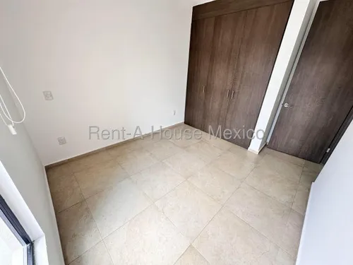 Zibata, Qro. Se Vende Casa Con 3 Recamaras 175 M2 De Construccion Qh 253112