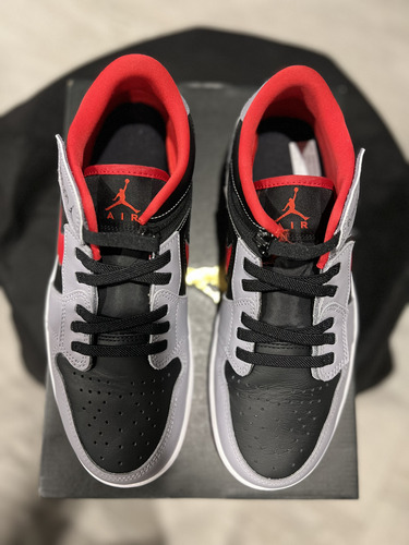 Air Jordan 1 Low Easyon - Talla 8 (2 Puestas) (Usado)