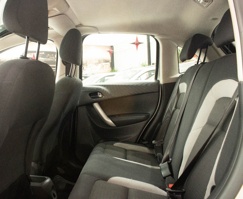 Imagem 10 de 12 de Citroen C3 Tendance 2015