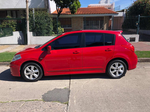 Nissan Tiida 1.8 Premium Mt 2010