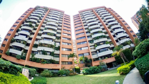 Bello Y Amplio Apartamento En Venta Urb. Los Chorros Caracas 24-6663