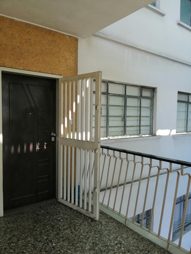 Imagen 4 de 14 de Apartamento En Venta Urb. Altamira 19724