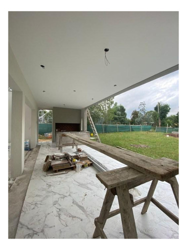 Imagen 6 de 23 de Casa En Construcción Venta -3 Dormitorios-3 Baños - 1267mts2 Totales- Club Miralagos