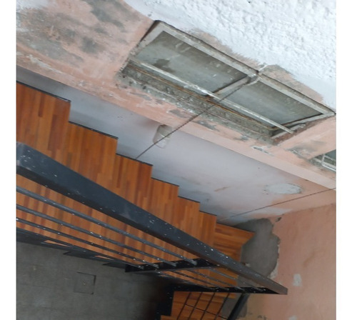 2 Casas En Un Mismo Padrón. Portón Autom. Barbacoa, Garaje, Patio Frente E Interior.