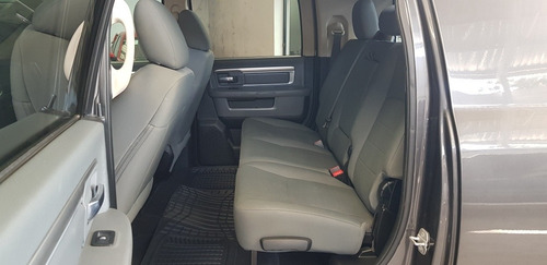 Dodge Ram 3500 Dually 4x2 Mega Cab