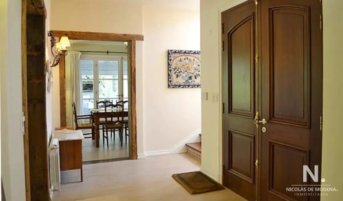 Impecable Casa En Venta Comodo E Iluminada.