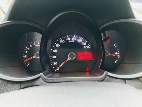 Imagem 8 de 15 de Kia Picanto Para Pessoas Exigentes!!!!